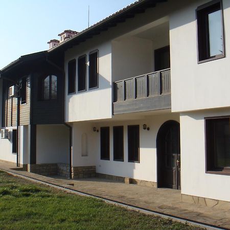 Family Hotel Elegance Arbanasi Eksteriør billede