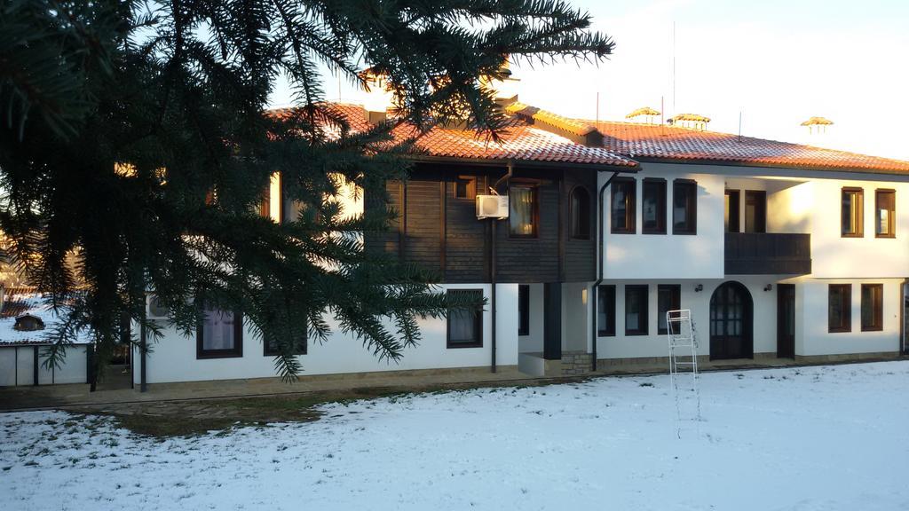 Family Hotel Elegance Arbanasi Eksteriør billede